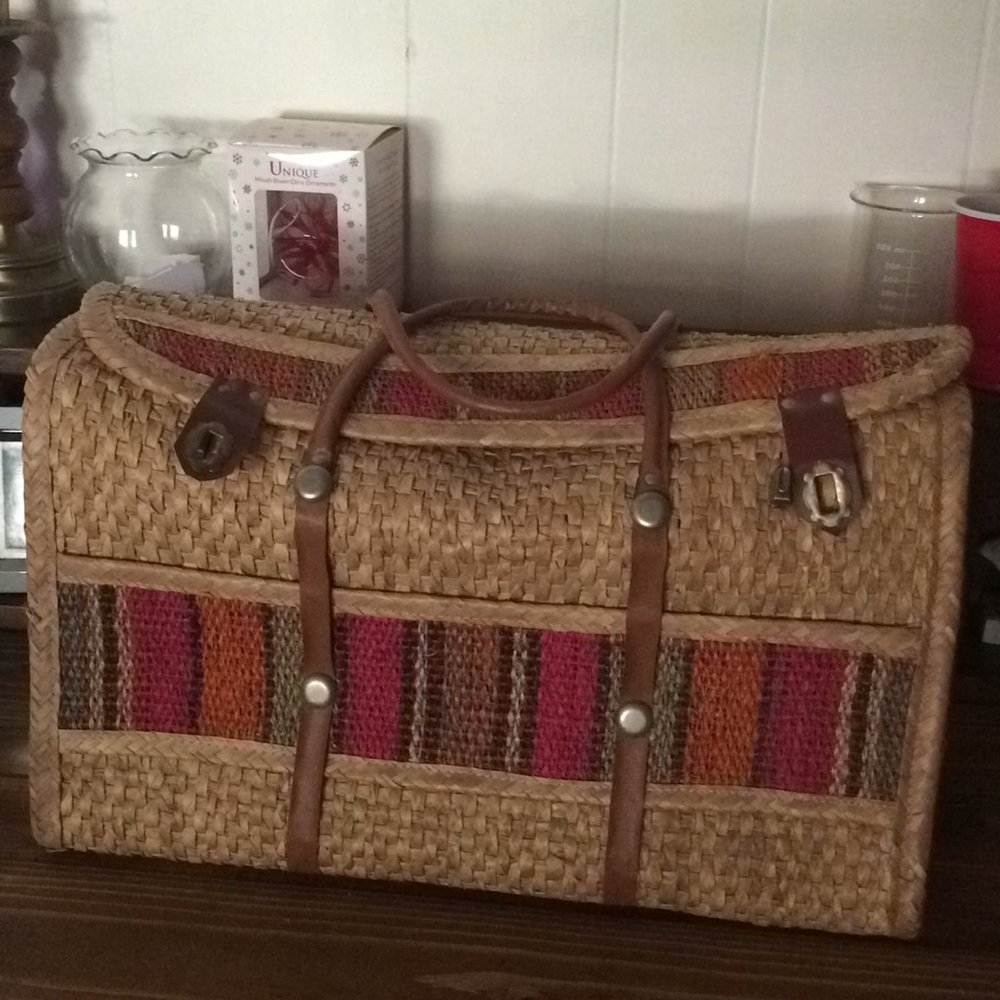 Vintage Straw Overnight Bag